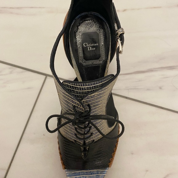 Gorgeous Dior Heels. Like new. Size 8 - Picture 2 of 7